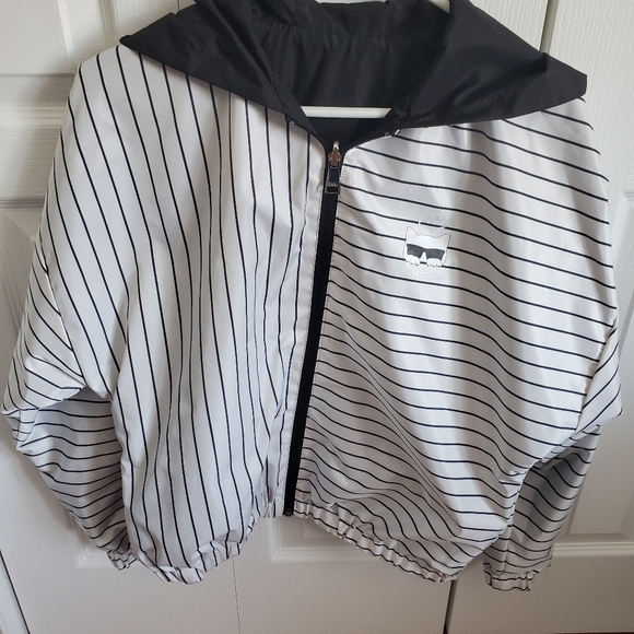 Karl Lagerfeld reversible black white jacket - Picture 4 of 5